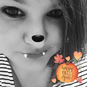 Meet your Posher, Kimberly